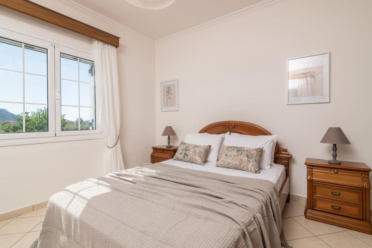 Koukounariá Luxury Villa Vanato & Pool מראה חיצוני תמונה